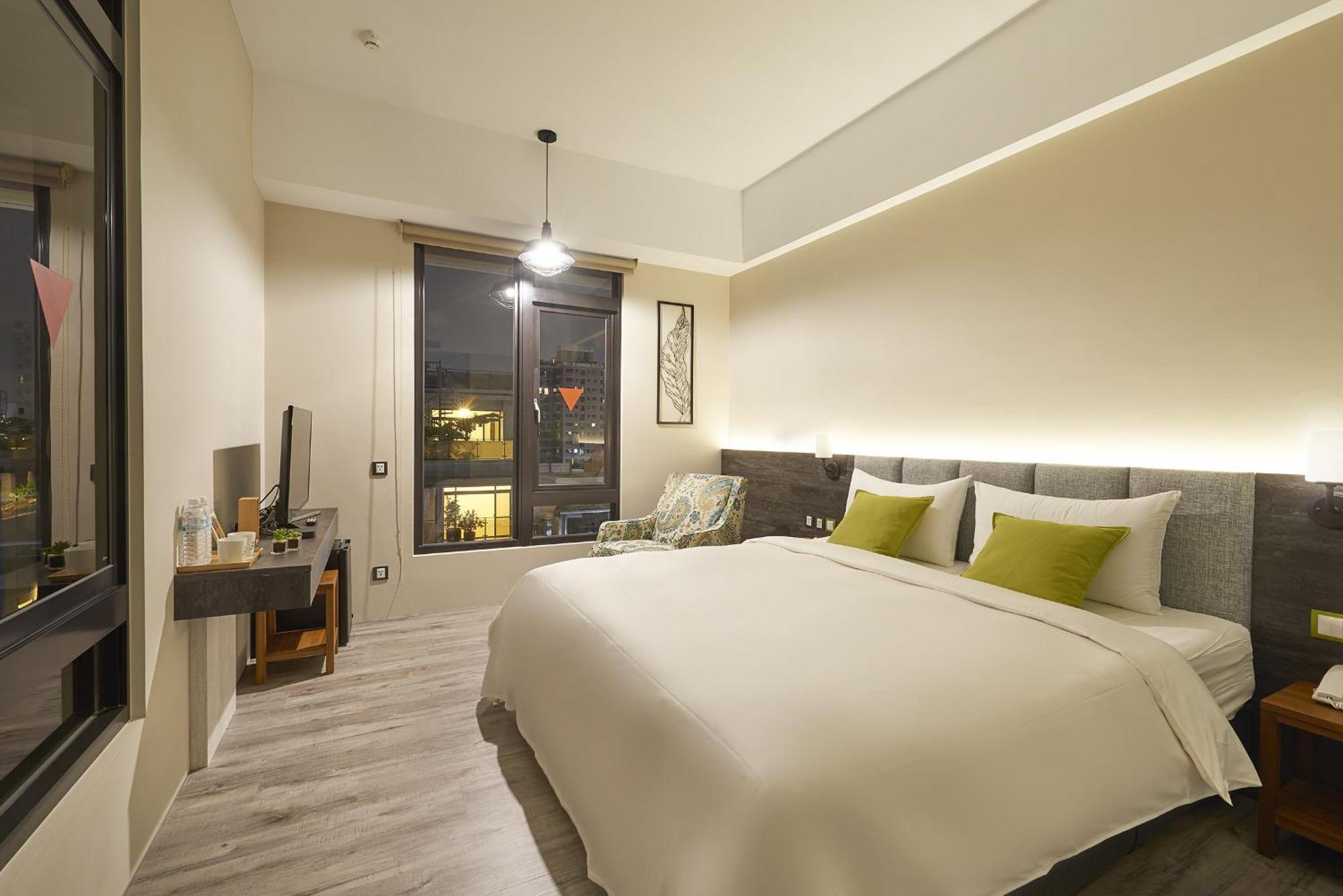 Hotel Z Taichung Exteriör bild